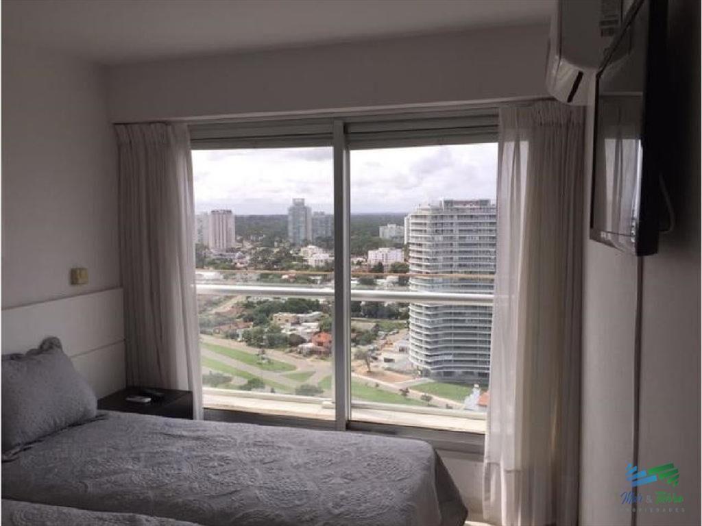 MODERNO APTO EN EDIFICIO DE ALTO NIVEL