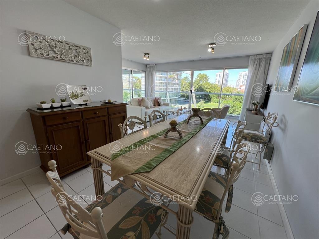 Venta apartamento 2 dormitorios, playa mansa, parada 8