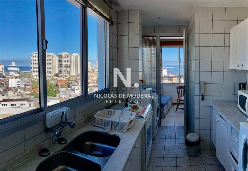 Departamento Pent house con parrillero en venta