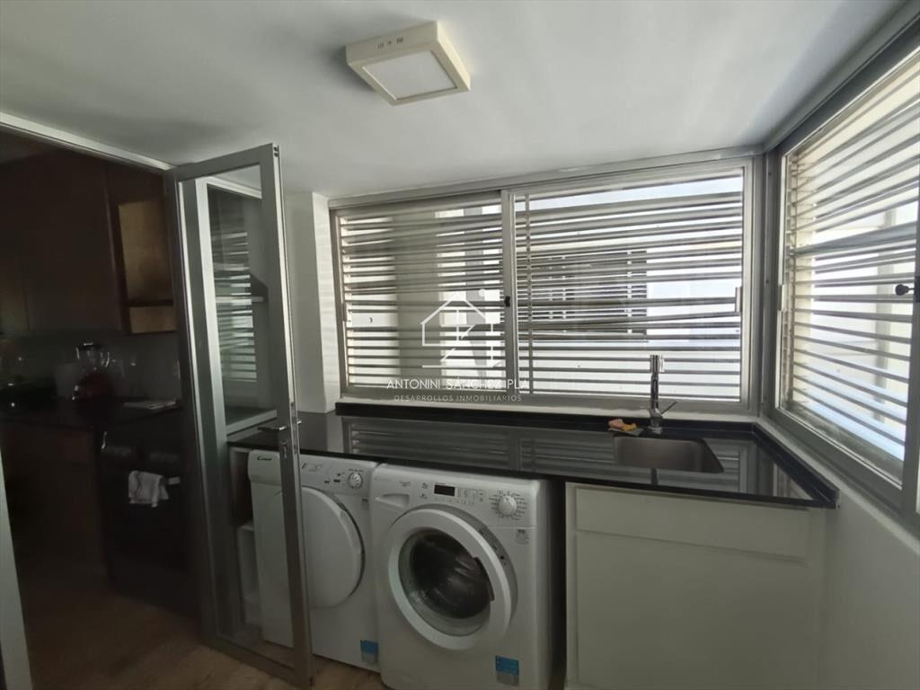 Venta apartamento tres dormitorios Punta del este