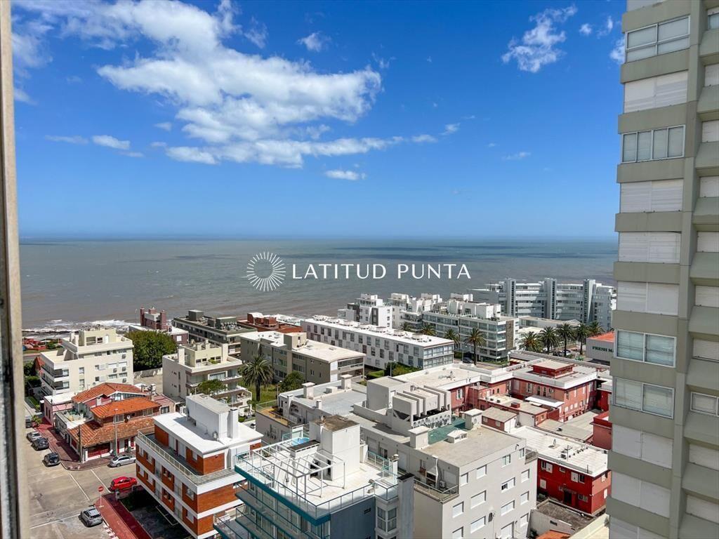 Península, apartamento en piso alto con vista al