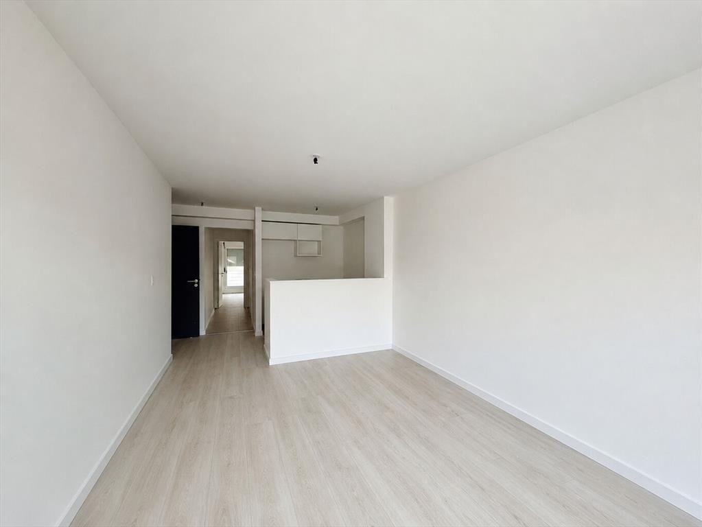 Alquiler apartamento 1 dormitorio con patio en Cordón a est