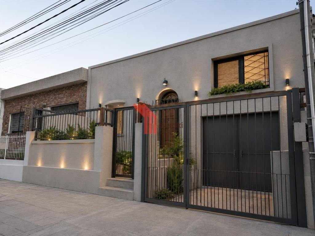 Venta casa o local con reciclaje, padrón único, Paso Moli