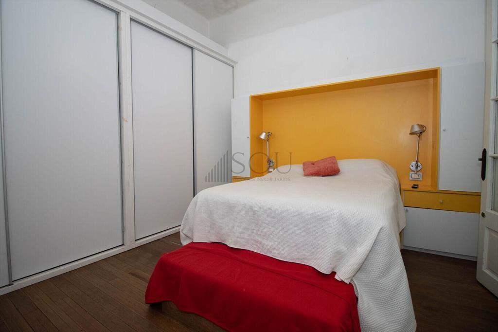 Casa en venta de 2 dormitorios más garaje en barrio La Come