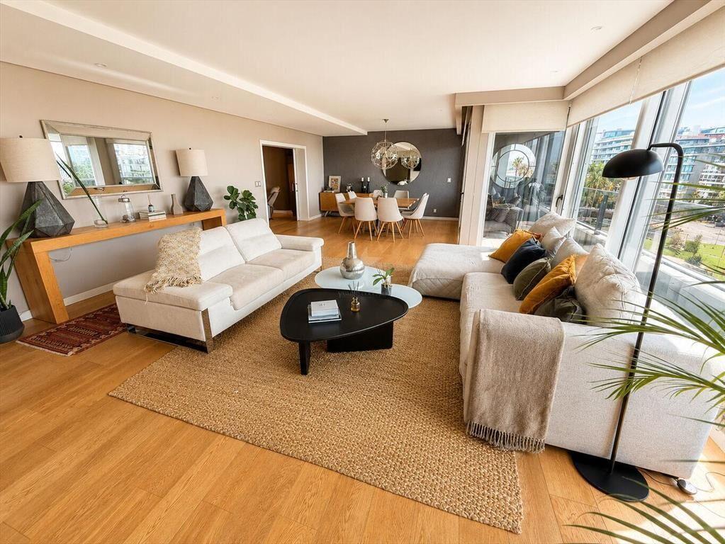 VENTA APTO POCITOS 3 DORM - TERRAZA - GARAJE - SERVICIO