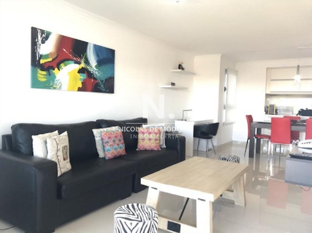Hermoso Departamento en venta de 2 dormitorios en Mansa, Pu