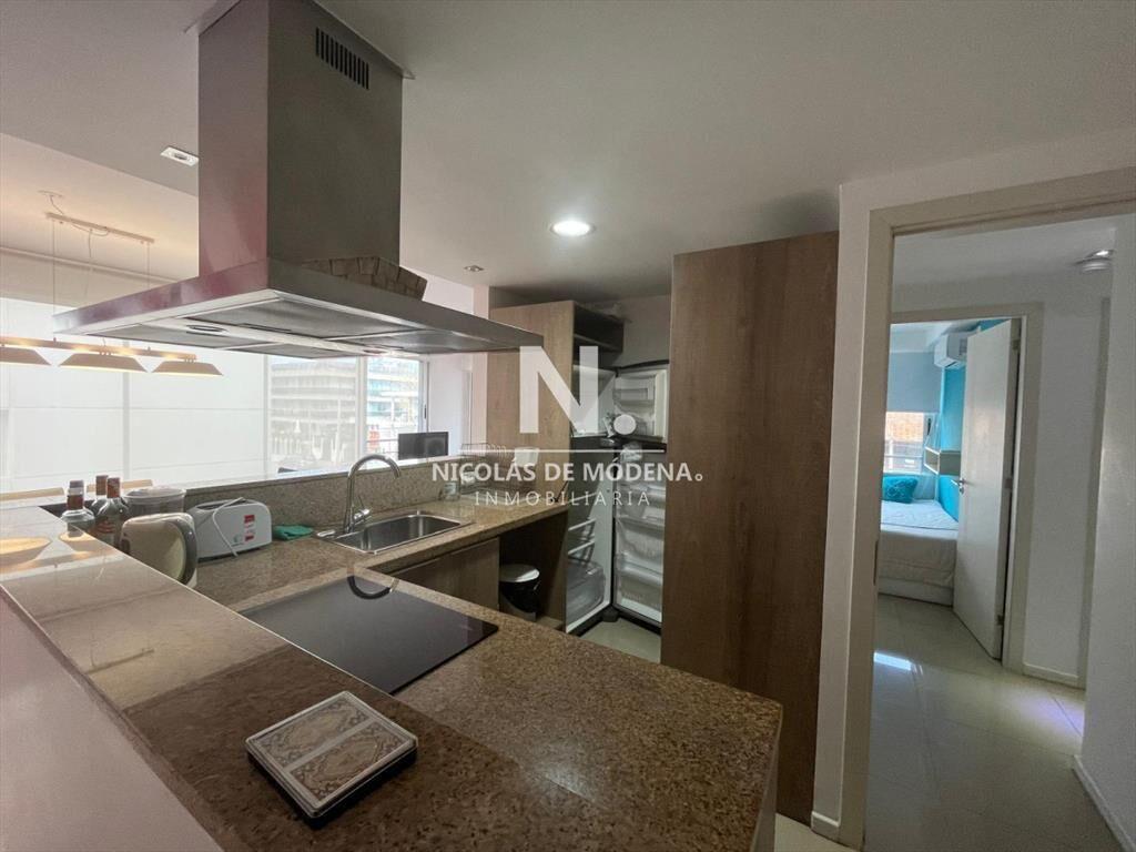Apartamento en Venta de 2 dormitorios a cuadras del Puerto