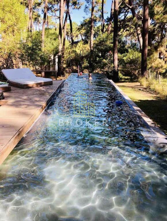 Alquiler casa Montoya piscina climatizada a pasos