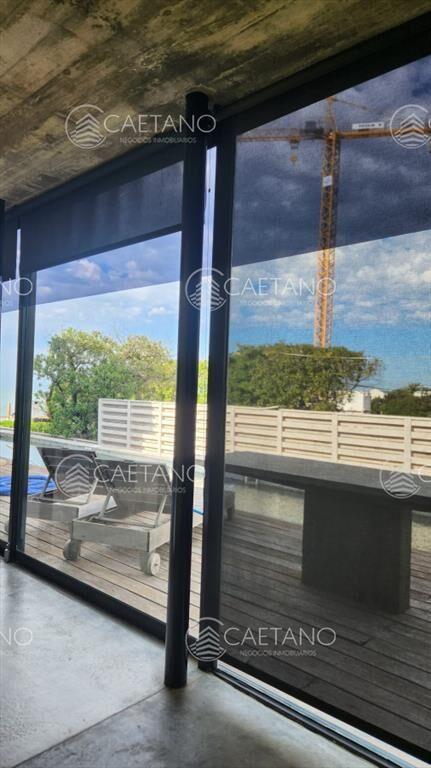 Venta de Amplica Casa en La Barra