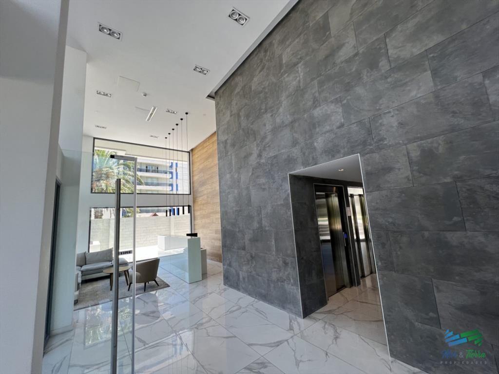 Torre Gauguin - Piso Alto 1 dorm con Vista