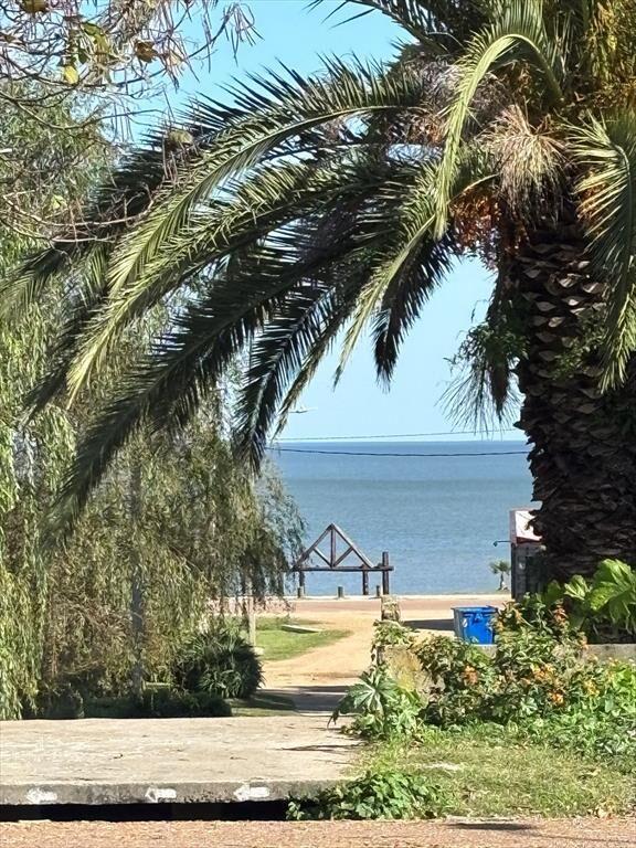 Venta - Casa- 4 dormitorios-A 1 cuadra de Playa -Atlantida