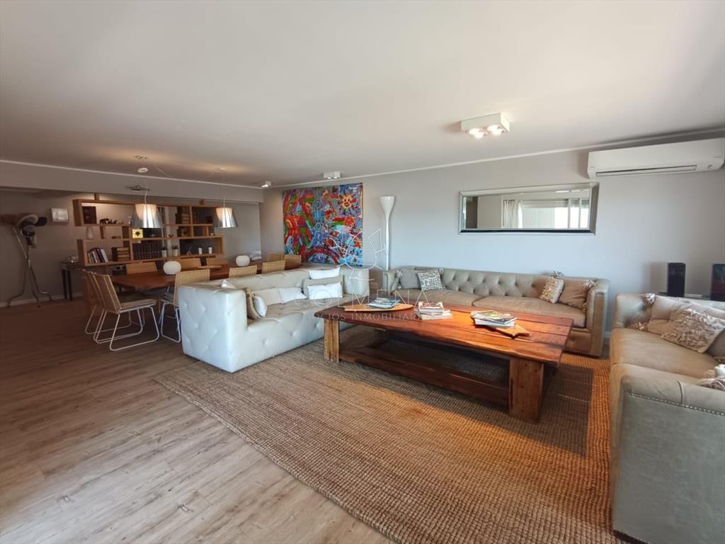 Exclusivo apartamento a metros del Puerto de del
