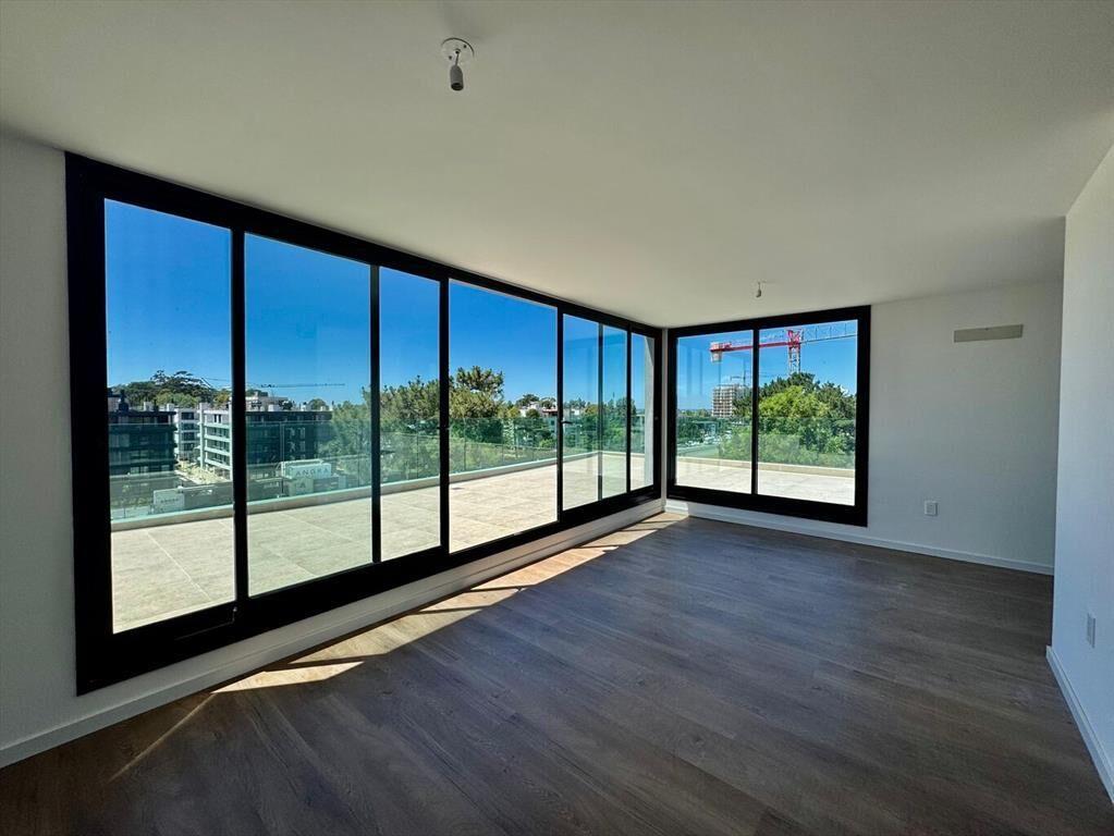 ESPECTACULAR PENTHOUSE SOBRE AV. DE LAS AMERICAS A ESTRENAR