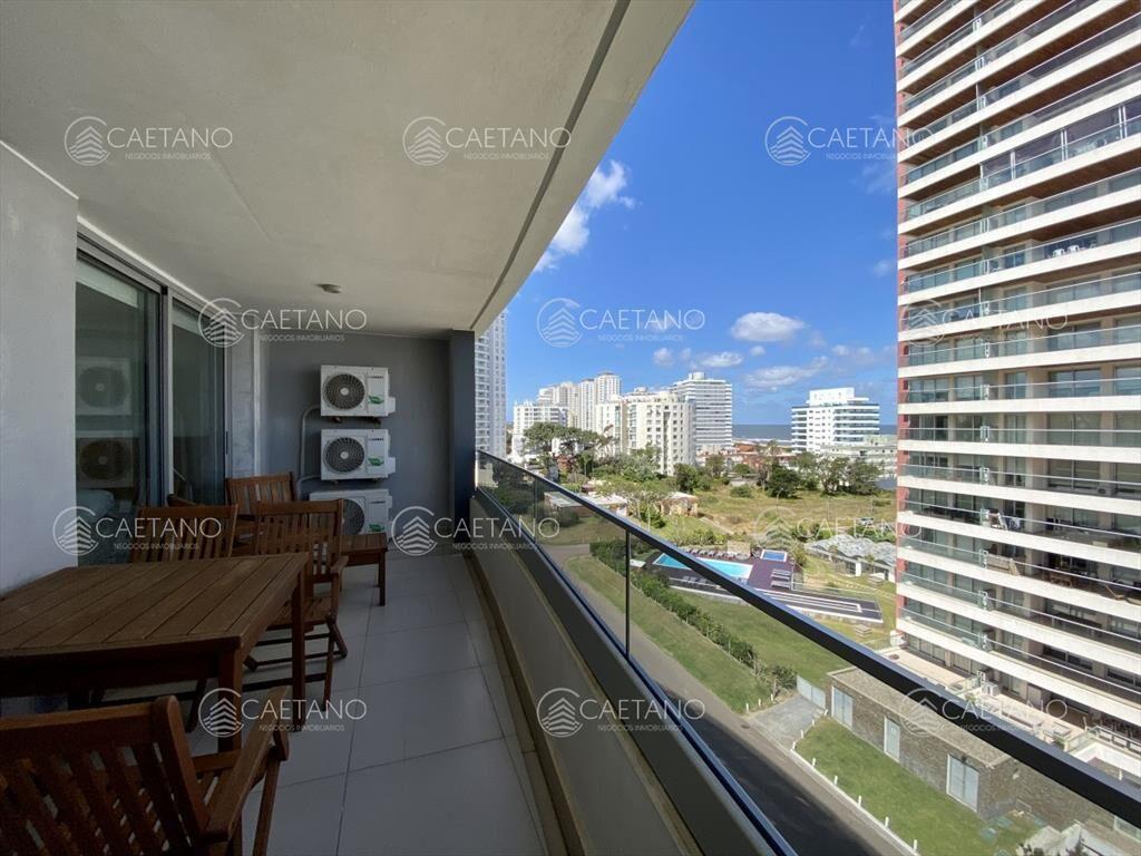Hermoso apto. en Edificio de categoria!