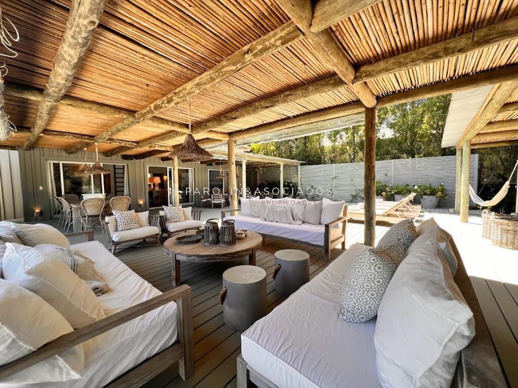 Casa en Venta de 6 Dormitorios en Pinar del Faro,