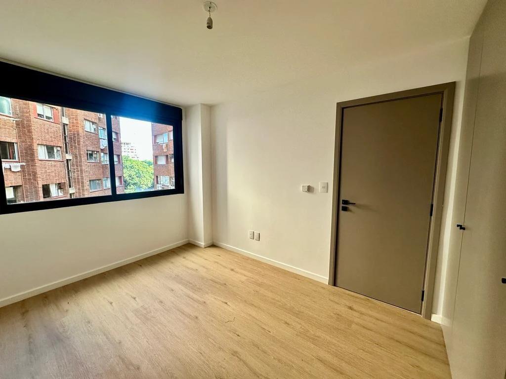 Venta de apartamento de 1 dormitorio con patio en Living Mar