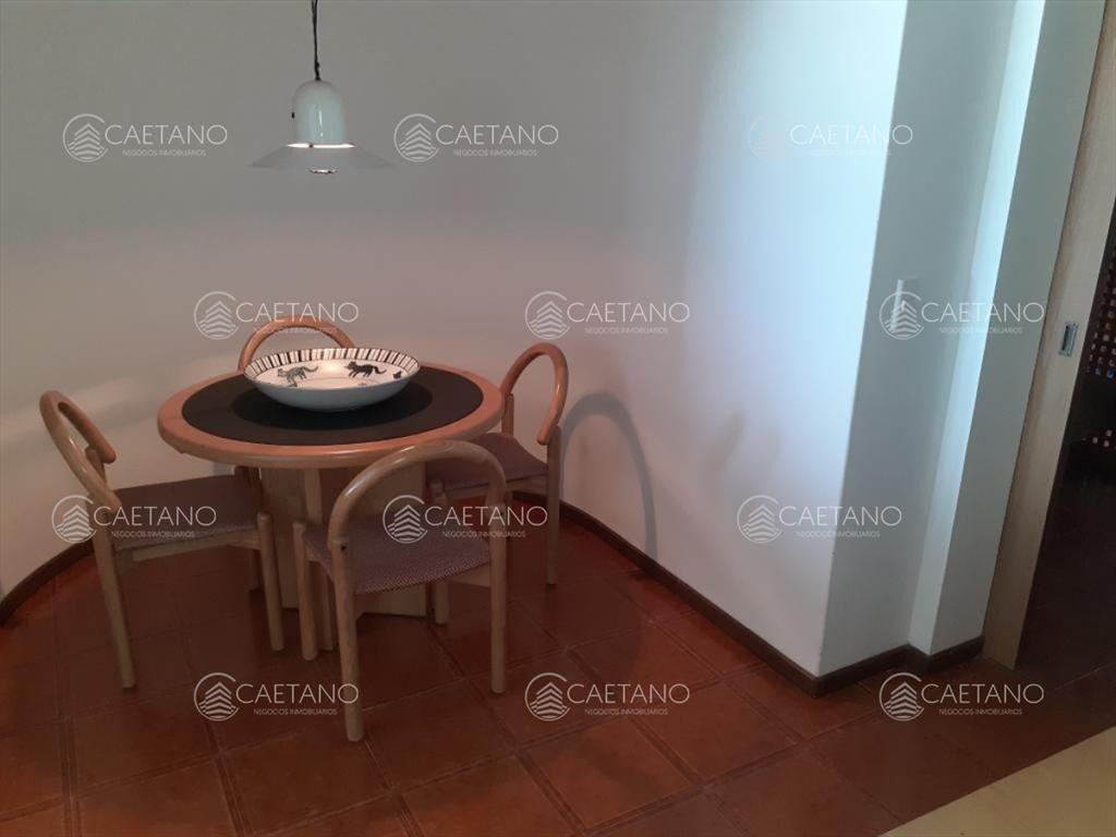 Apartamento de gran dimensiones en torre de