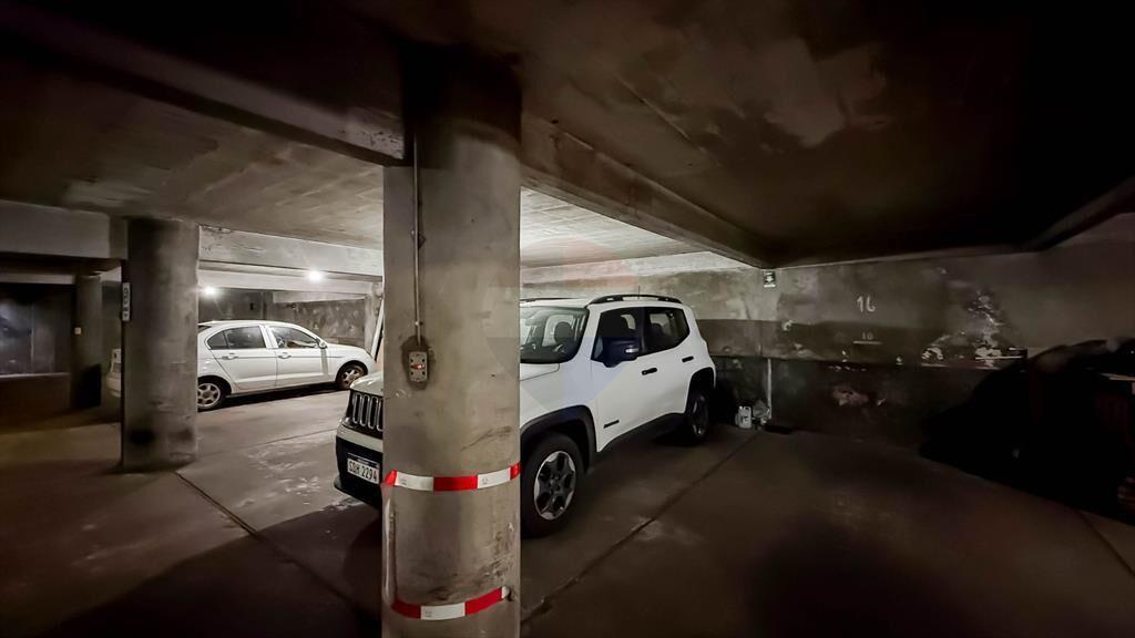 VENTA APTO CORDON 2 DORM Y COCHERA
