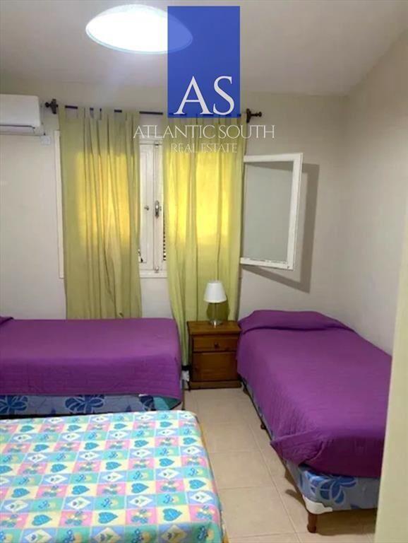 Casa 4 dormitorios con terreno jardines de zona