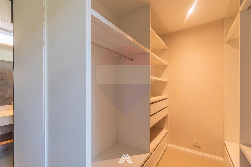 Casa reciclada, 3 dormitorios,  jardín y piscina