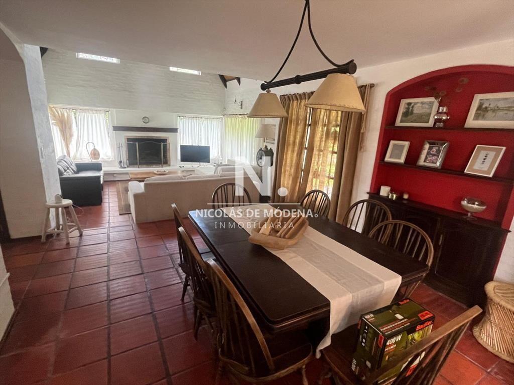 Casa de 3 dormitorios en playa brava, Punta del Este