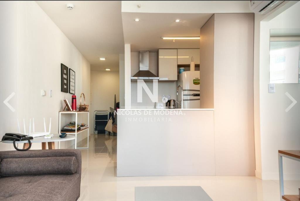 Iluminado y amplio departamento en venta de 1 y