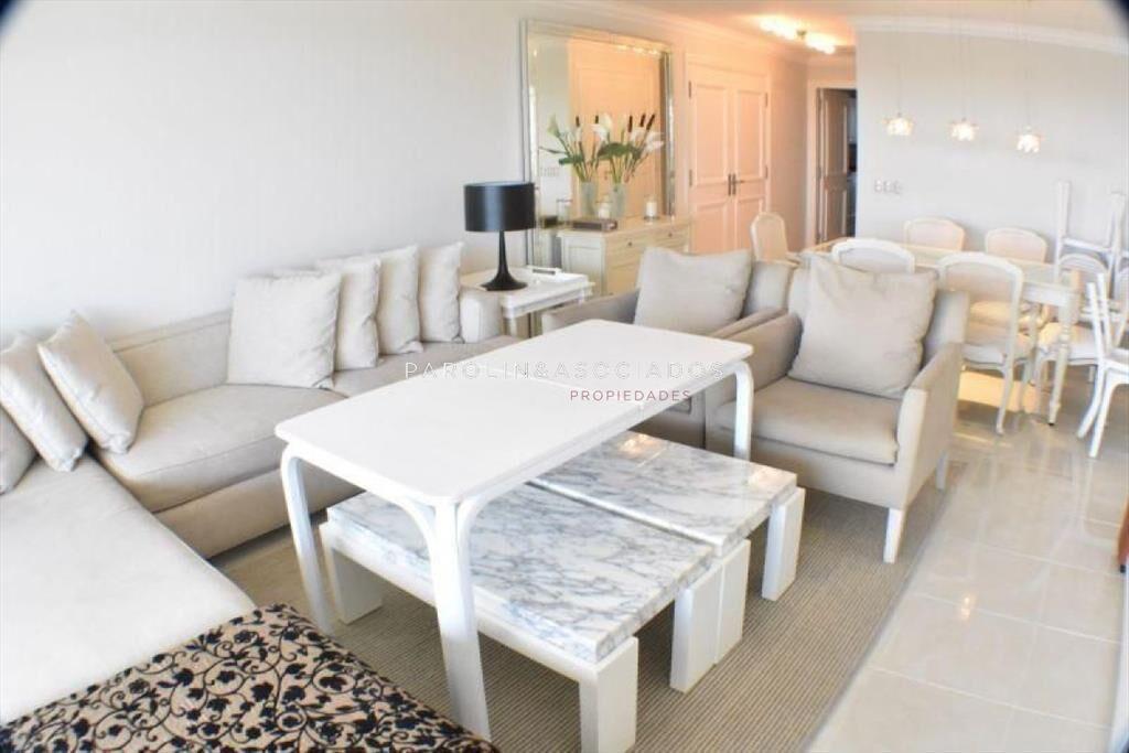 Apartamento de 3 dormitorios en Le Jardin, Punta
