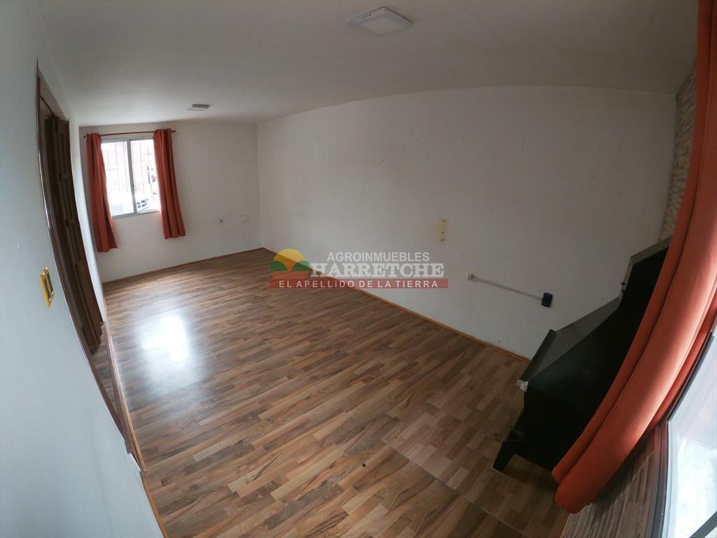 Casa en dos niveles venta Progreso, 3 parrillero,