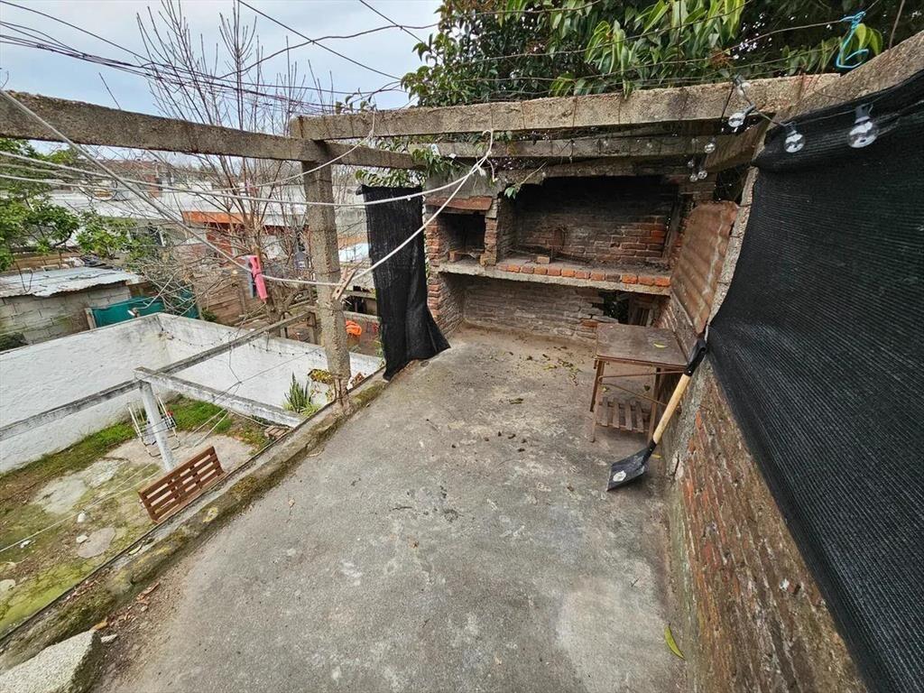 Apartamento en venta 2 dormitorios patio y cochera villa es