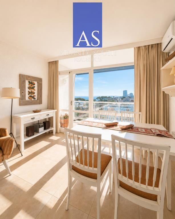 Apartamento de 1 dormitorio con vista al mar y en