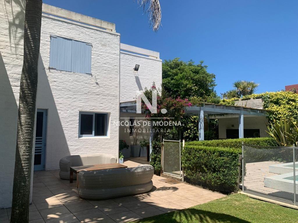 Casa de 5 dormitorios en Rincon del Indio