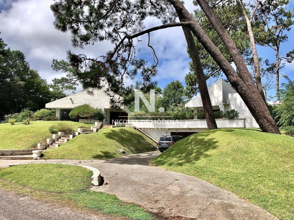 Casa en venta en Lugano, Punta del este, 3 y