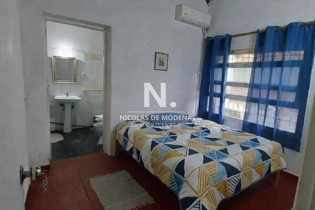 Vende casa en Punta del Este, de 6 dormitorios.