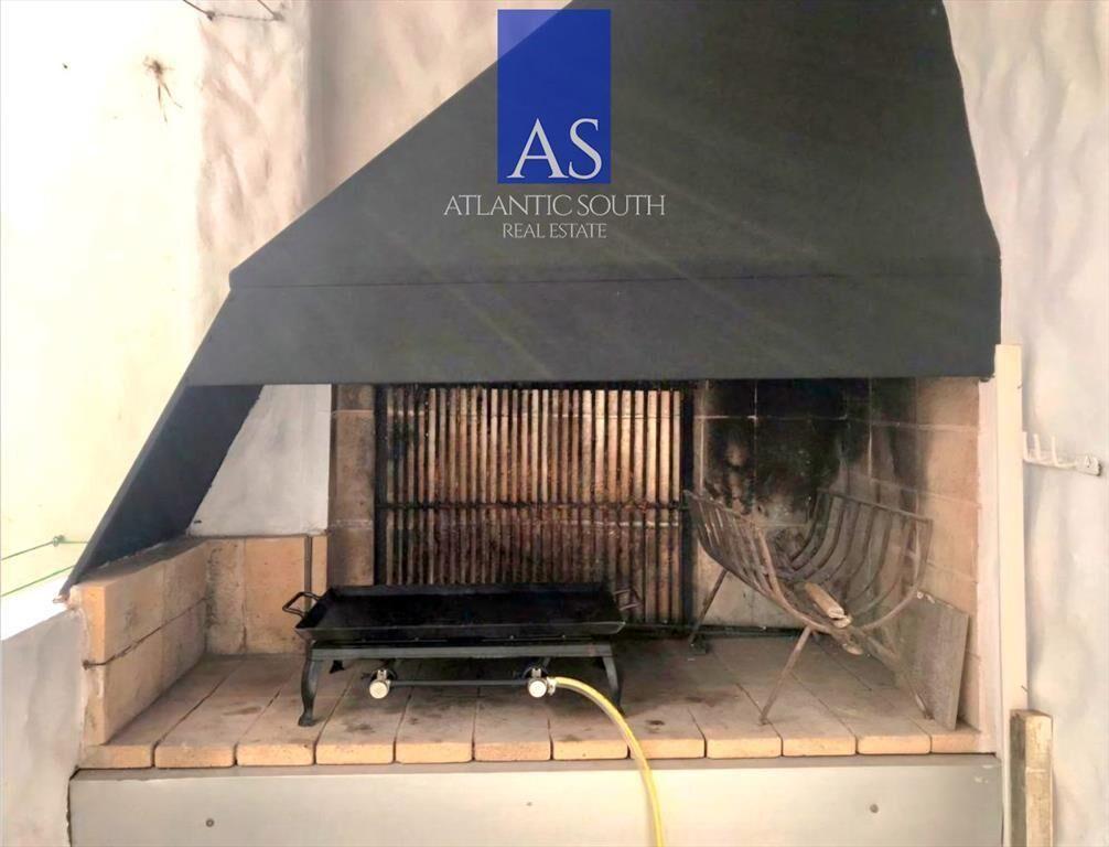 Apartamento 3 dormitorios con estufa a leña y