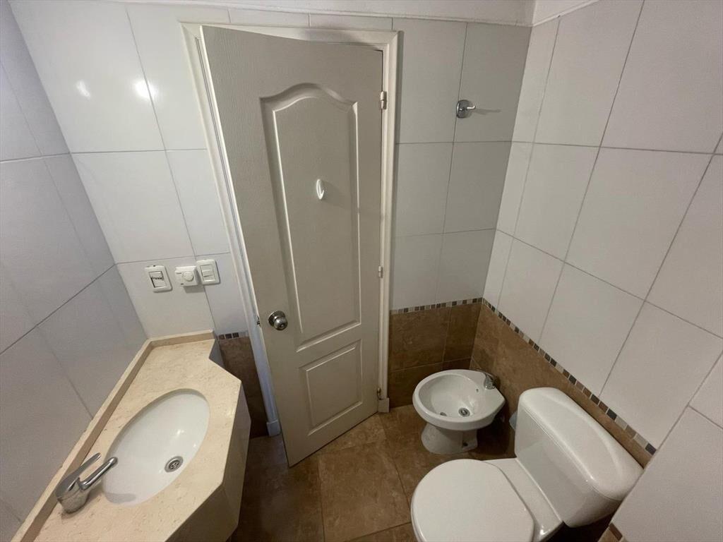 Apartamento monoambiente en alquiler sobre Rambla Malvín