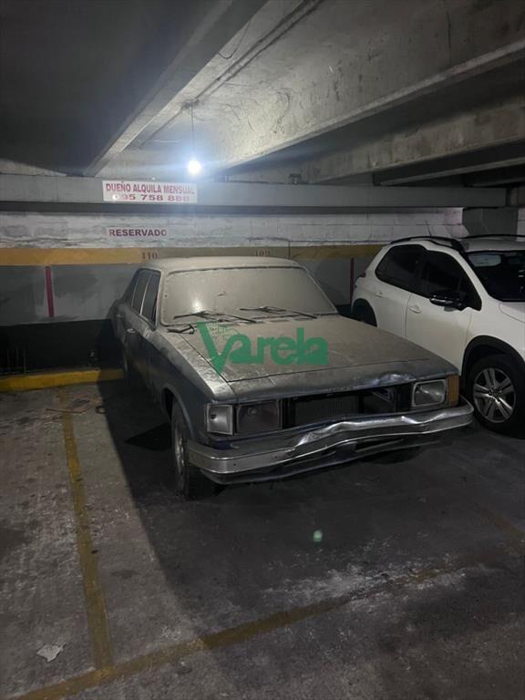 Venta Cocheras Lugar Fijo Cordon Sobre Colonia En
