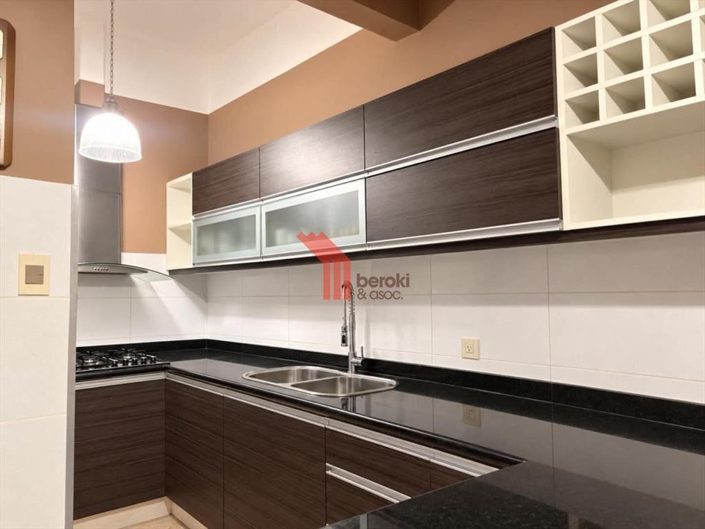 Venta 4 apartamentos y garajes con renta, Brazo Oriental