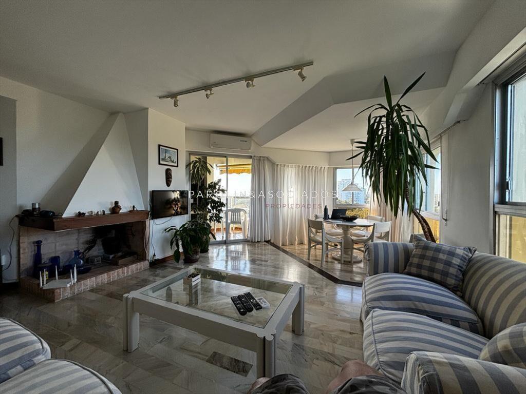 Apartamento en venta 2 dormitorios en Lugano, Punta del Est