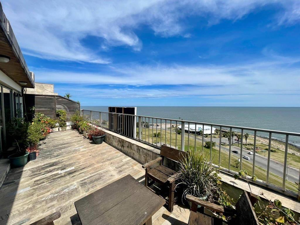 Venta de Penthouse con 3 dormitorios y doble garaje en Rambl