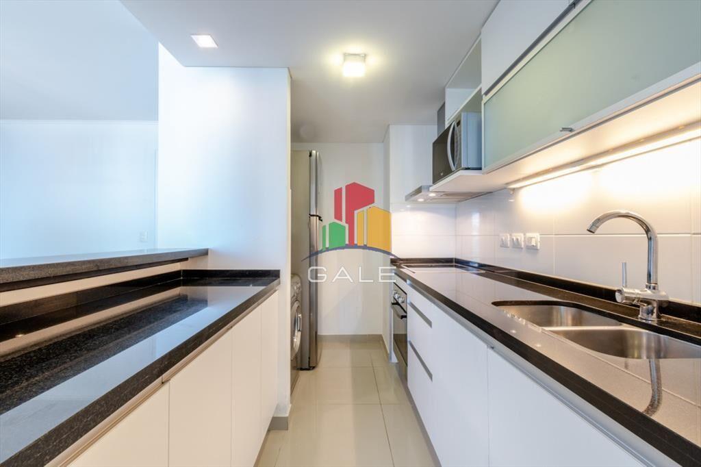 Apartamento de 2 Dormitorios en Playa Brava con Vista al Ma