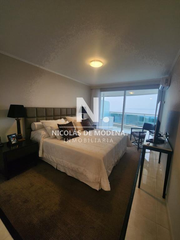 Vende apartamento de 2 dormitorios en Mansa, del
