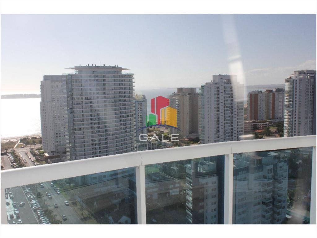 apartamento con vista a playa mansa
