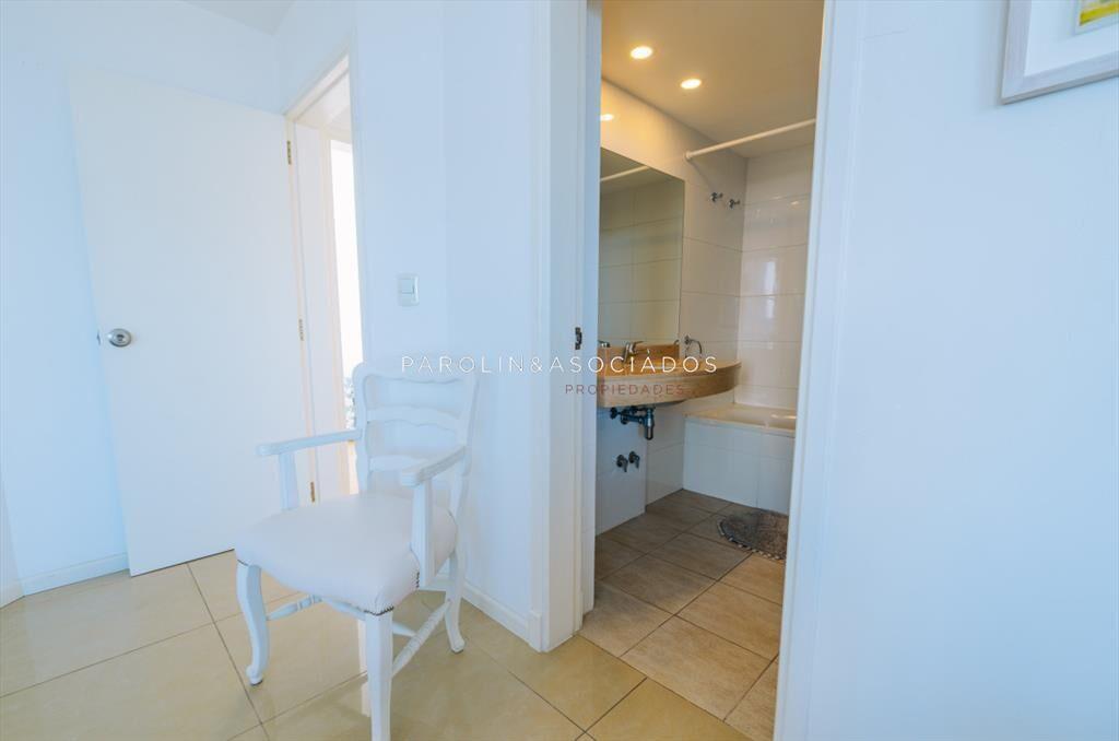Apartamento a 100 metros del mar, 3 dormitorios más depend