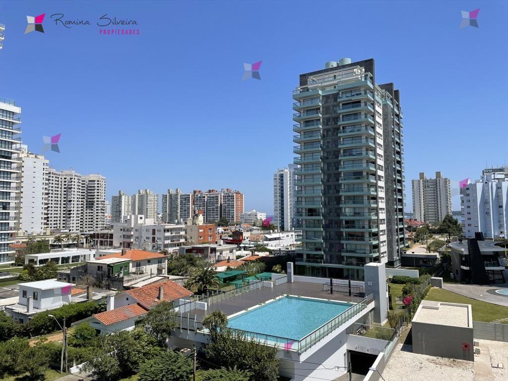 Apartamento en Aidy Grill, 3 dormitorios , venta, torre de