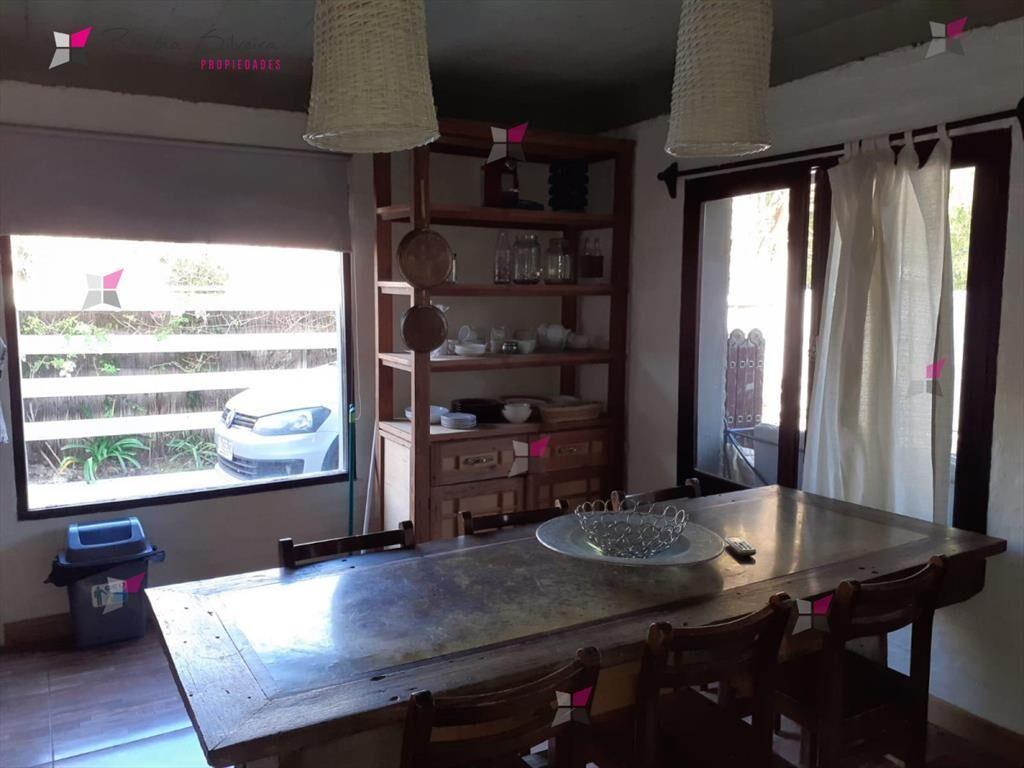 Muy linda casa en La Barra a pasos del Puente y