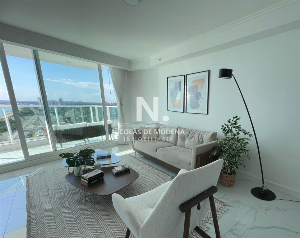 Hermoso apartamento en torre de categoría
