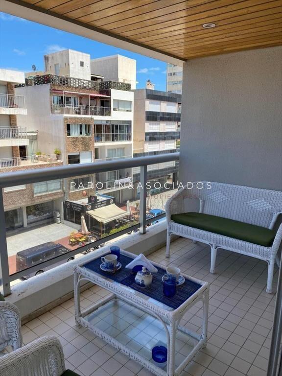 Excelente apartamento en Península con barbacoa cerrada