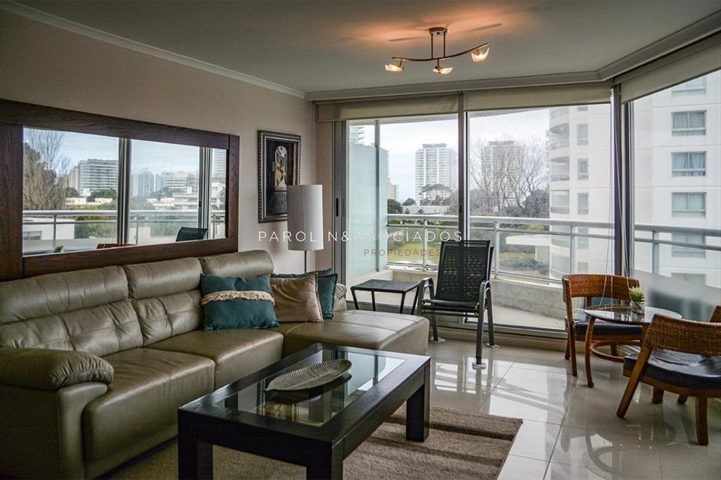 Departamento de 3 dormitorios en venta en Ocean Drive, Punt