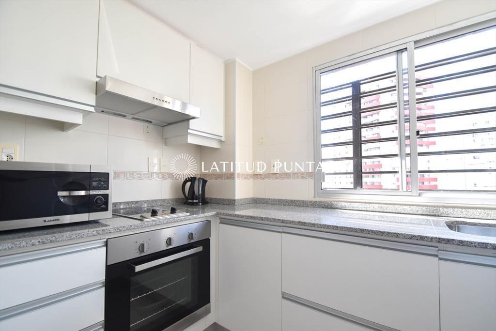Brava, primera linea,Torre con amenities, de 1