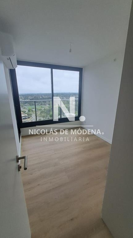 Vende apartamento de 2 dormitorios en punta del